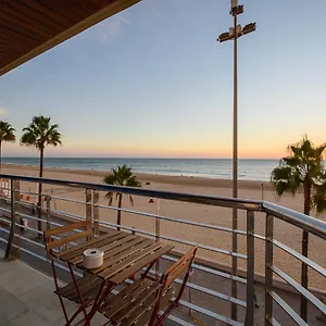Apartamento Preciado Con Vistas Frontales Al Mar, Cádiz
