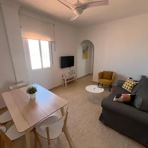 Apartamento The Traveller's House Atico Mara En La Playa Victoria, Cádiz
